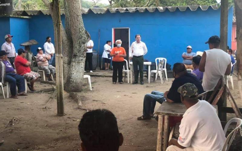 El precandidato a alcaldía de Alvarado-Veracruz, se reúne con pescadores