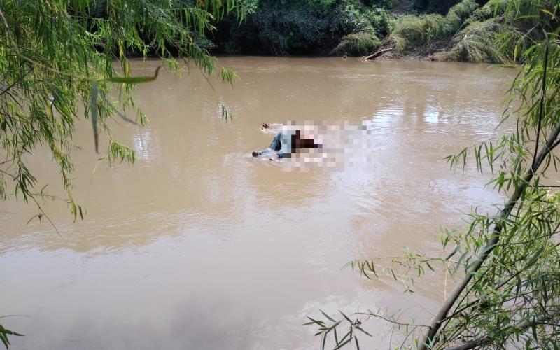  Encuentran cuerpo sin vida de hombre a orillas de Río Jamapa, en Medellín