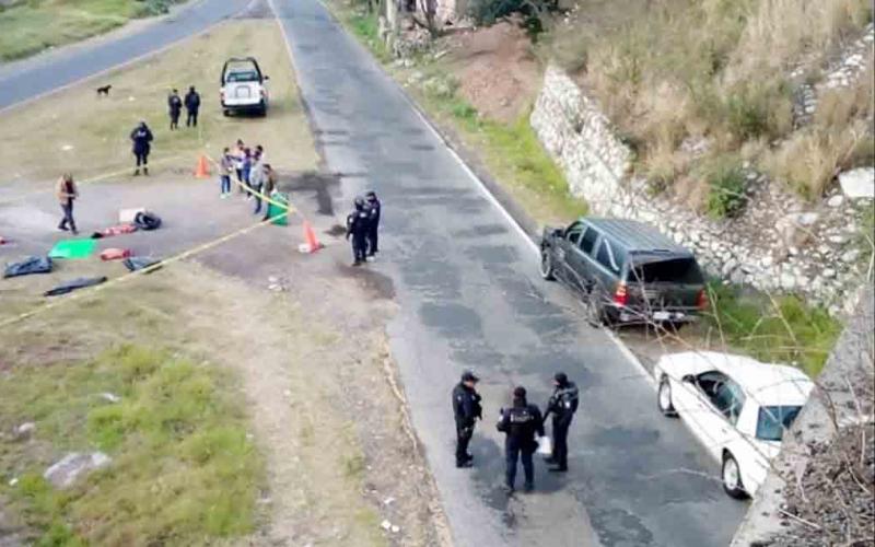 Pertenecen a un hombre y una mujer.