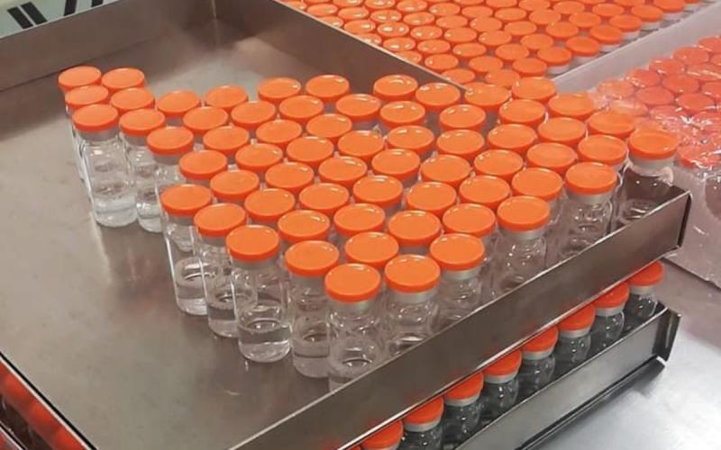  Arranca el envasado en Querétaro del primer lote de vacunas de CanSino