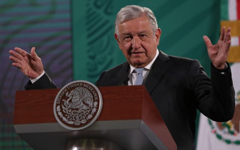 Asegura López Obrador ante banqueros que el país crecerá un 5% este 2021