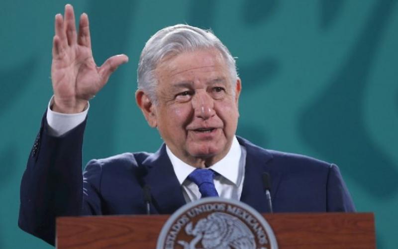 AMLO considera que dar a conocer el expediente de García Cabeza de Vaca es sano para la vida publica