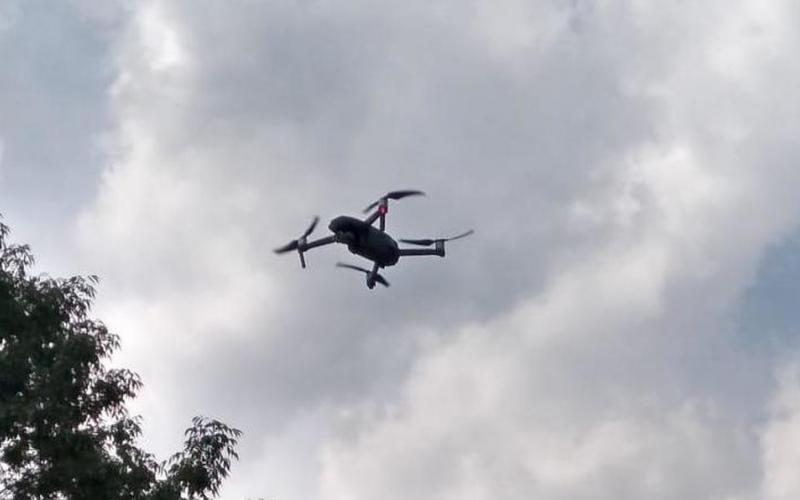 Periodista es detenido en Veracruz tras sobrevolar dron en probable escena de crimen