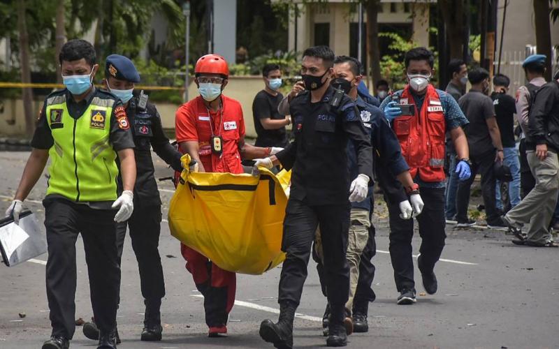 Ataque suicida deja al menos 20 heridos en una catedral de Indonesia