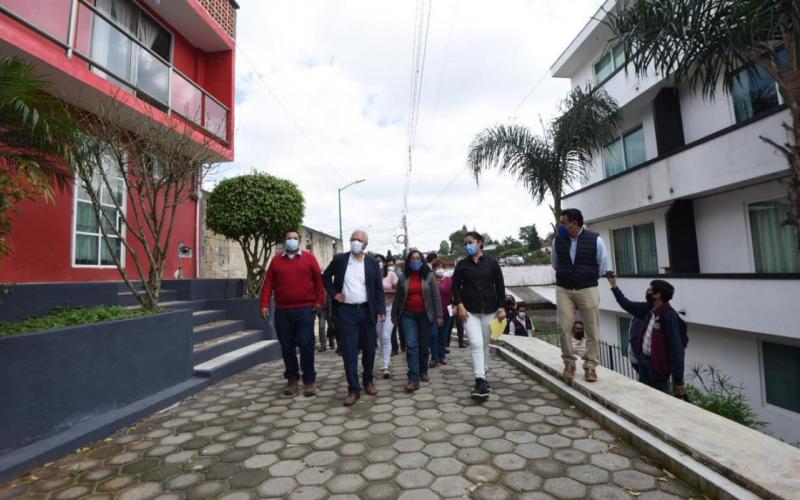 Ayuntamiento de Xalapa entrega obre publica en el centro