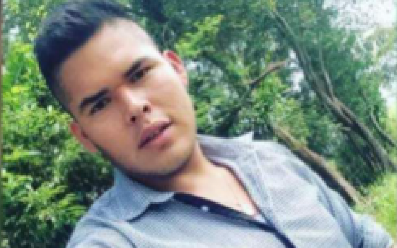 A plomazos dan muerte a joven en Minatitlán