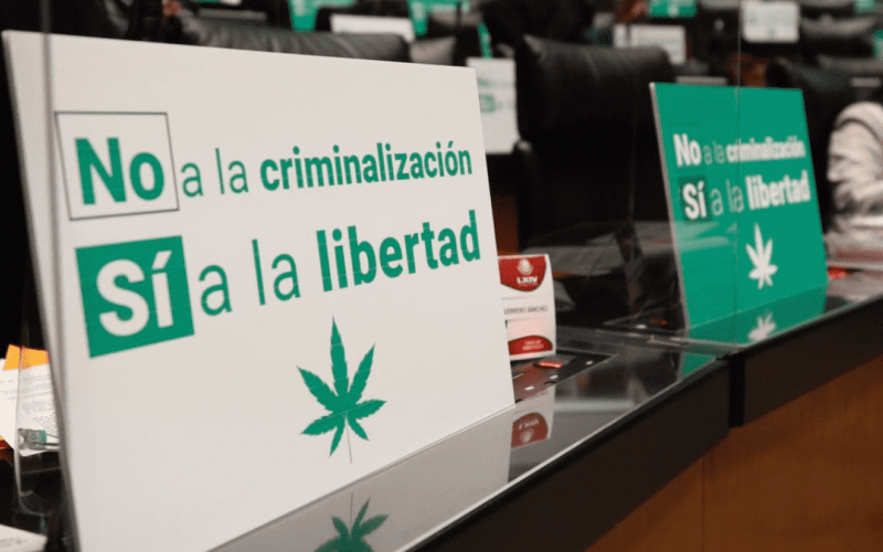 El senador Ricardo Monreal exhorta a la calma y evitar una mala ley sobre marihuana