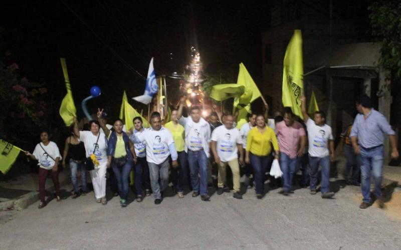 Con gran respaldo del pueblo arrancó campaña Fredy Ayala González en Minatitlán