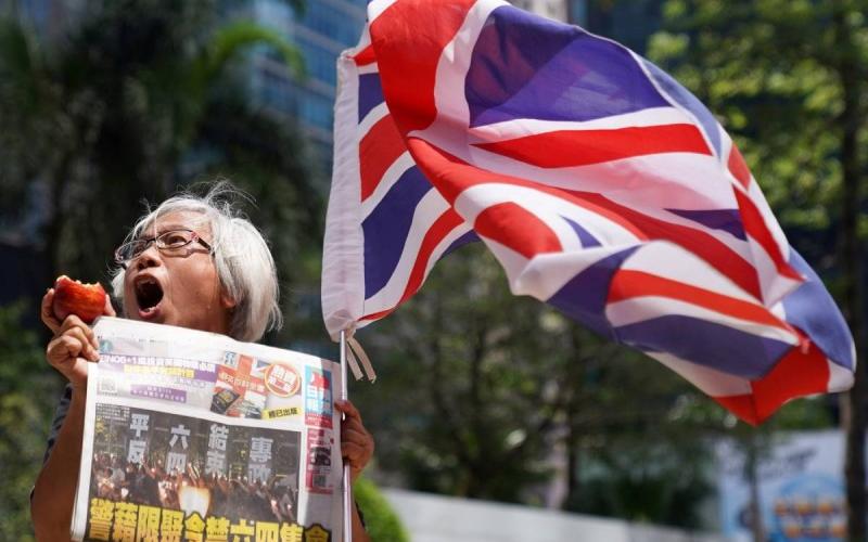 Arrestan a abuela en Hong Kong por conmemorar matanza de Tiananmen