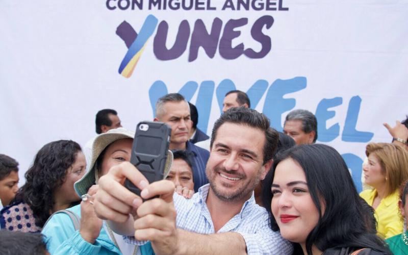 Yunes Márquez propone triplicar presupuesto para el arreglo de vialidades en Veracruz