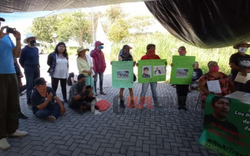 Habitantes de Morelos toman oficinas de Conagua en Xalapa