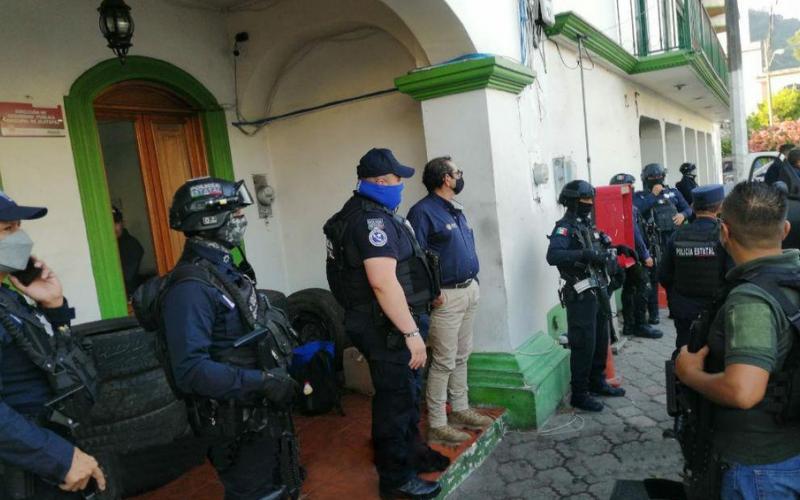  Uniformados de la policía municipal de Jilotepec rechazan ser evaluados