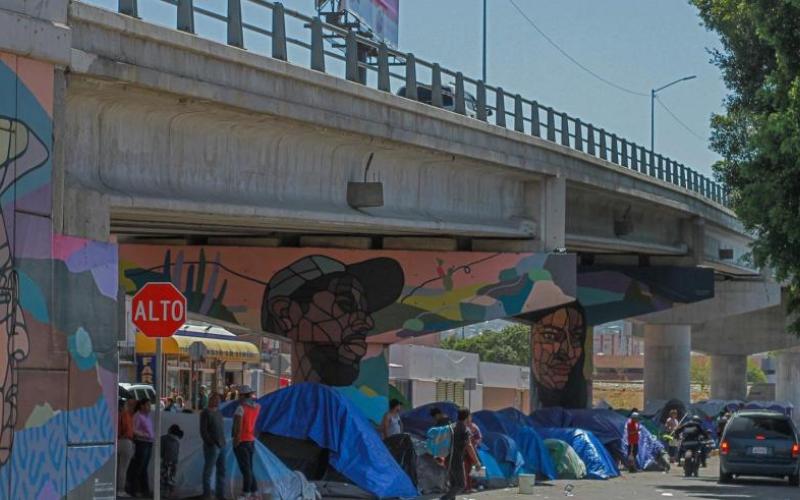 Inmobiliarias y habitantes protestan por bloqueos de Infonavit en Boca del Rio