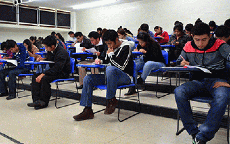   ¿Qué opción tienes si no pasaste el examen de la UV?