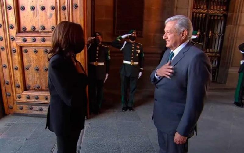 Kamala Harris y AMLO 