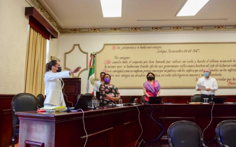 Rinde protesta Andrea Doria Ortiz como nueva Contralora Municipal