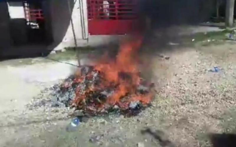 En Jesús Carranza queman las boletas de las elecciones del 6 de junio