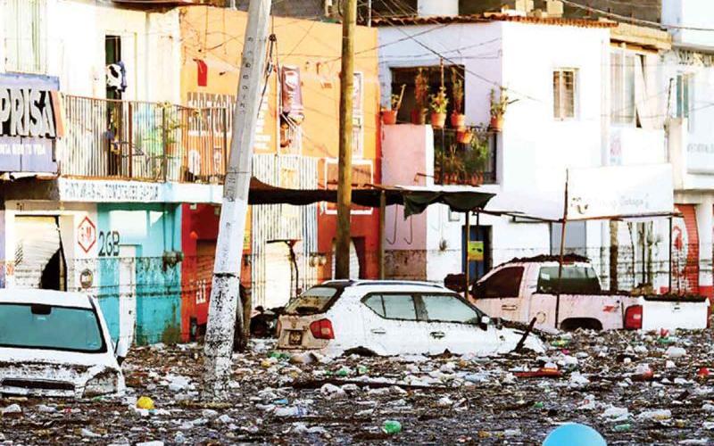 ‘Perdimos lo que teníamos’; lluvias dejan caos en Zapopan, Jalisco