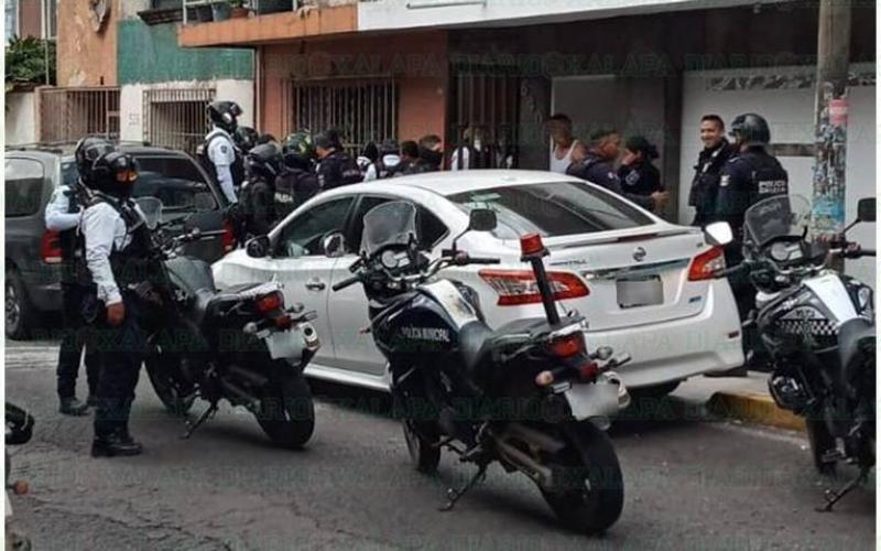 Se dispara accidentalmente comandante de la Policía en La Perla