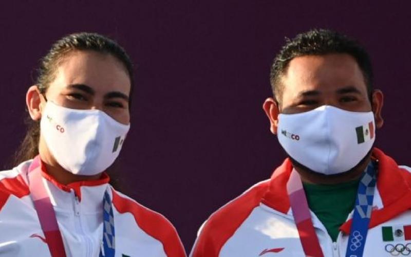 Alejandra Valencia y Luis Álvarez, primeros medallistas mexicanos