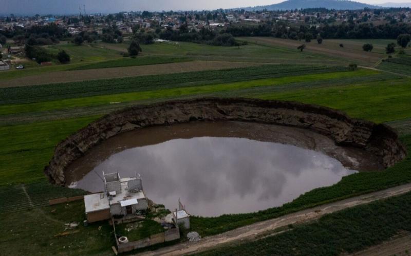 Socavón en Puebla se formó por causas naturales