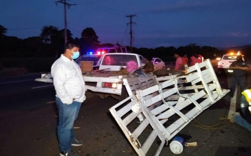 Jornaleros sufren accidente en carretera de Veracruz