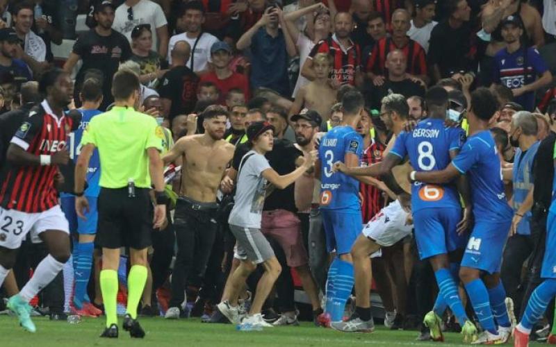 Abren investigación tras violencia en partido de la Ligue 1