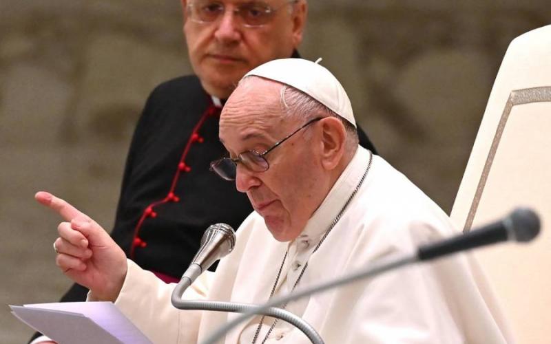 Interceptan en Italia una carta con tres balas dirigida al Papa Francisco