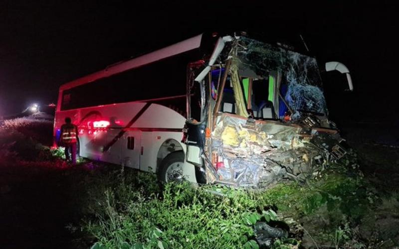 Aparatoso accidente en carretera La Tinaja-Cosoleacaque