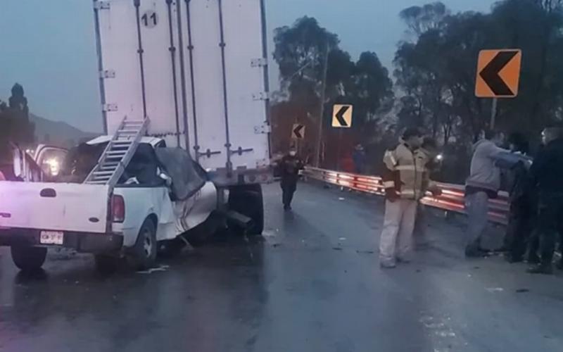 Deja 2 muertos y 6 lesionados carambola en la carretera México-Veracruz