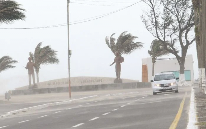 Frente frío dejará viento del norte con rachas de hasta 80 km/h en Veracruz