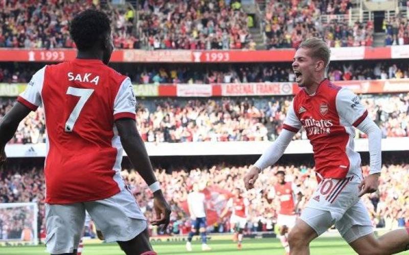 El Arsenal vence al Tottenham 3-1