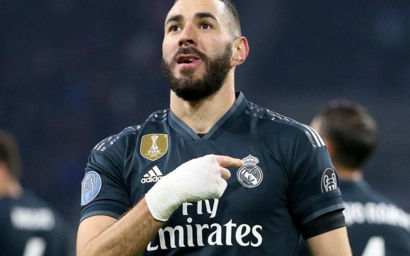 Benzema se convierte en goleador histórico de La Liga