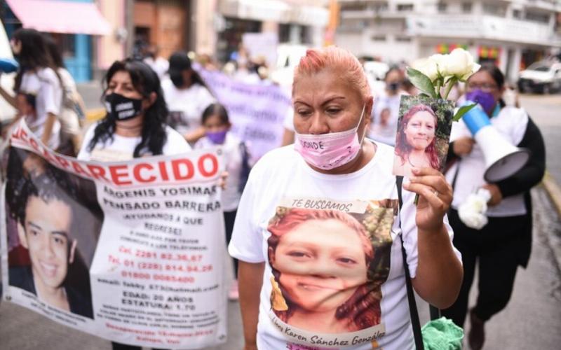 Colectivos toman la Comisión de Atención a Víctimas de Veracruz