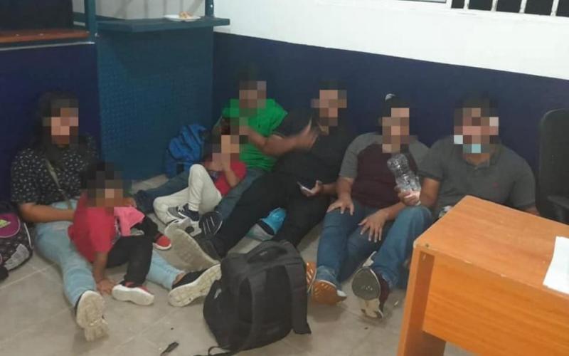 Aseguran a 9 migrantes en Alvarado, Veracruz
