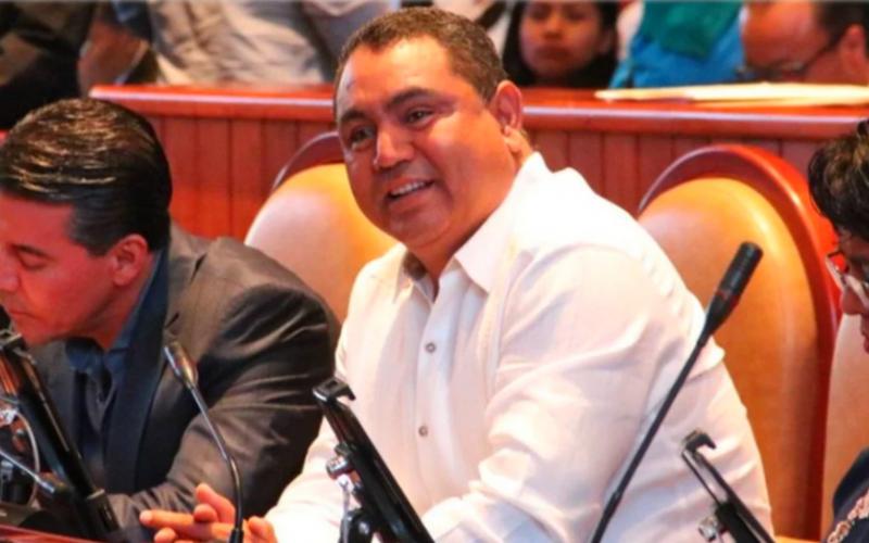 Reportan retención de diputado de Oaxaca y su hijo en Veracruz