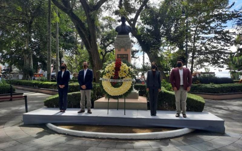 Veracruz: Gobernador montó Guardia de Honor a Francisco I. Madero