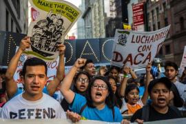 El DACA, programa para indocumentados que Trump quiere desaparecer