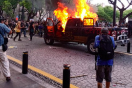 Manifestantes exigen a gobernador frenar el abuso policial en Guadalajara