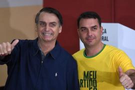 Hijo de Bolsonaro es investigado; lo acusan de lavado de dinero
