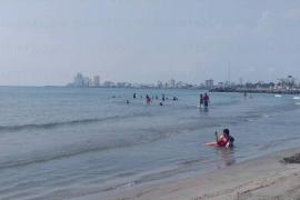 Familias festejaron en playa Villa del Mar Día del Padre 