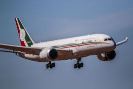  De regreso el avión presidencial a México
