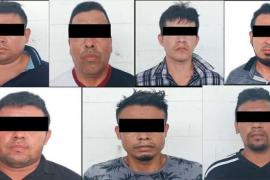 Detienen a 8 sicarios del CJNG con armas equipos tácticos drogas y autos robados en Poza Rica Veracruz