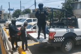  Elementos policiacos de Veracruz detienen a una banda de asaltantes