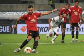 Con sufrimiento, Manchester United avanza a semifinales de la Europa League