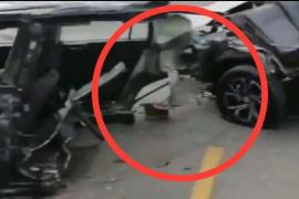 Video: En la López Portillo un auto se parte en dos