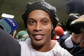 Juez paraguayo resolverá si Ronaldinho queda libre después del 15 de agosto