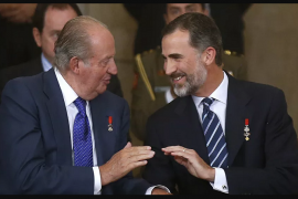 El rey emérito Juan Carlos I abandona España, en medio del escándalo de corrupción