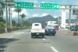 Elementos de la policía de tránsito en Cordoba Veracruz, un chiste, tras fallida persecución chocan patrulla