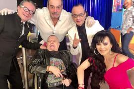Sorprende César Bono en silla de ruedas en programa matutino